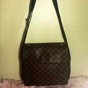 Louis Vuitton Naviglio Damier
